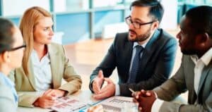 Apa itu Konsultan Marketing? Ini Penjelasan Lengkapnya! 2 Marketing consultant digital strategy business hire mentored research project reasons trouble solid place don if offers